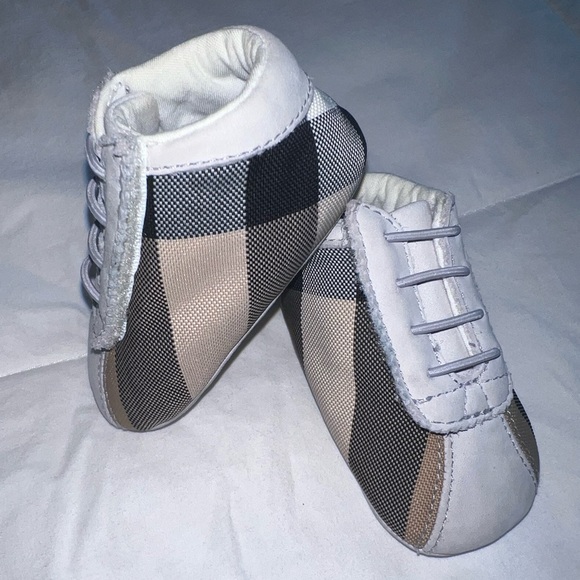 Burberry Shoes Burberry Check Print Baby Soft Bottom Shoe Sz 5